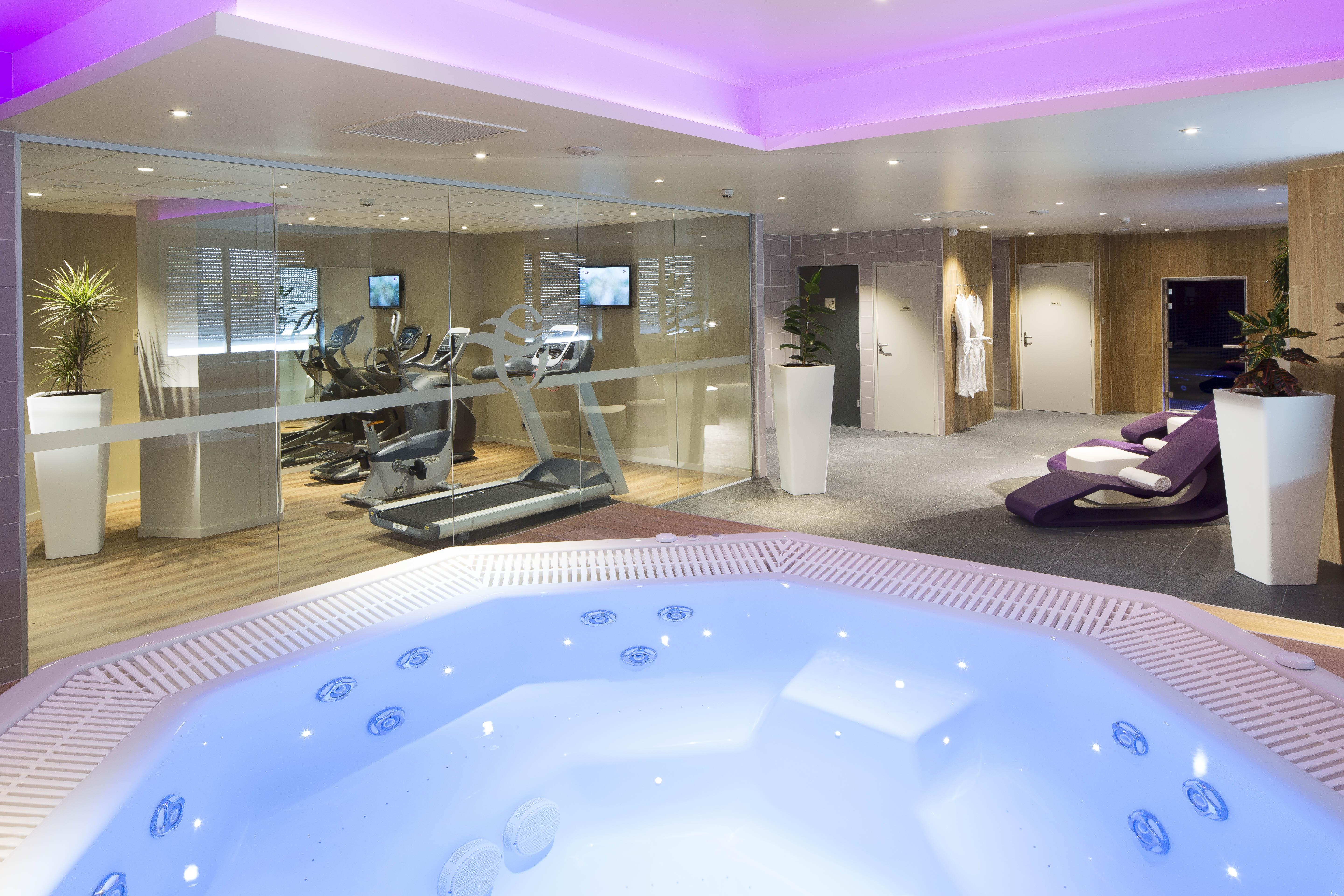 Oceania Clermont Ferrand Hotel Luaran gambar