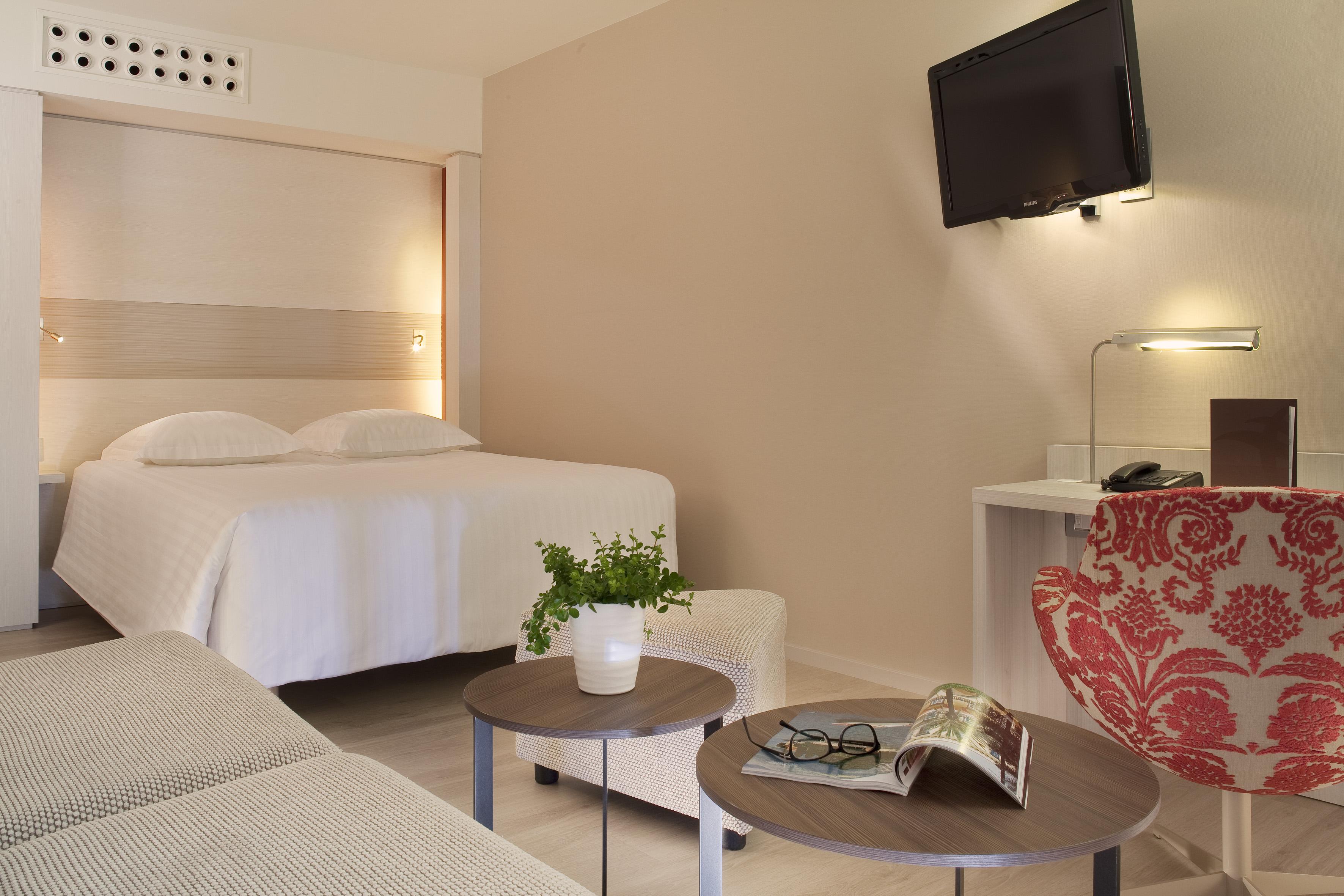 Oceania Clermont Ferrand Hotel Luaran gambar