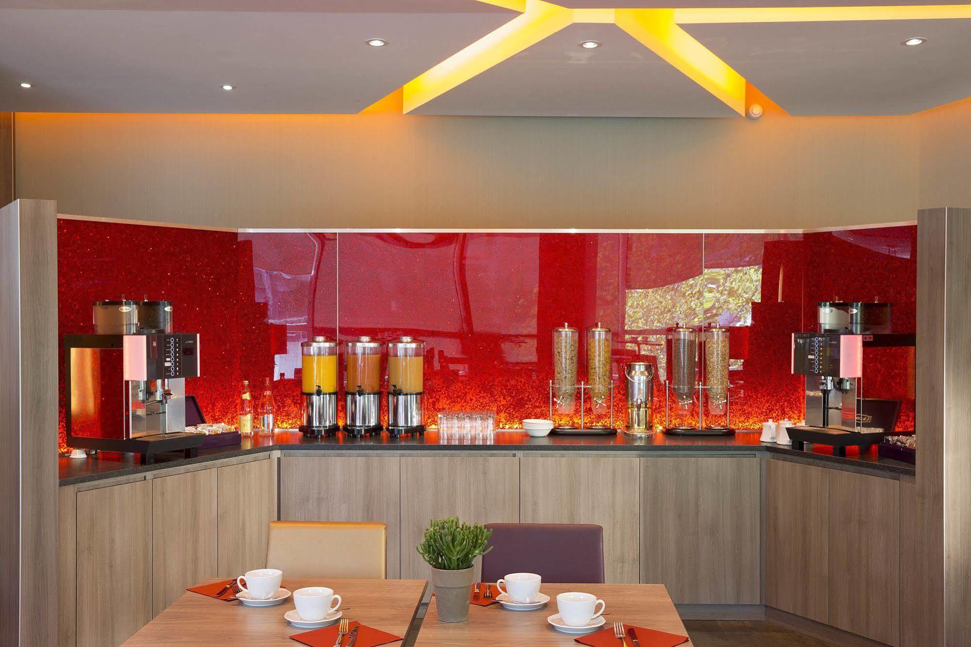 Oceania Clermont Ferrand Hotel Luaran gambar