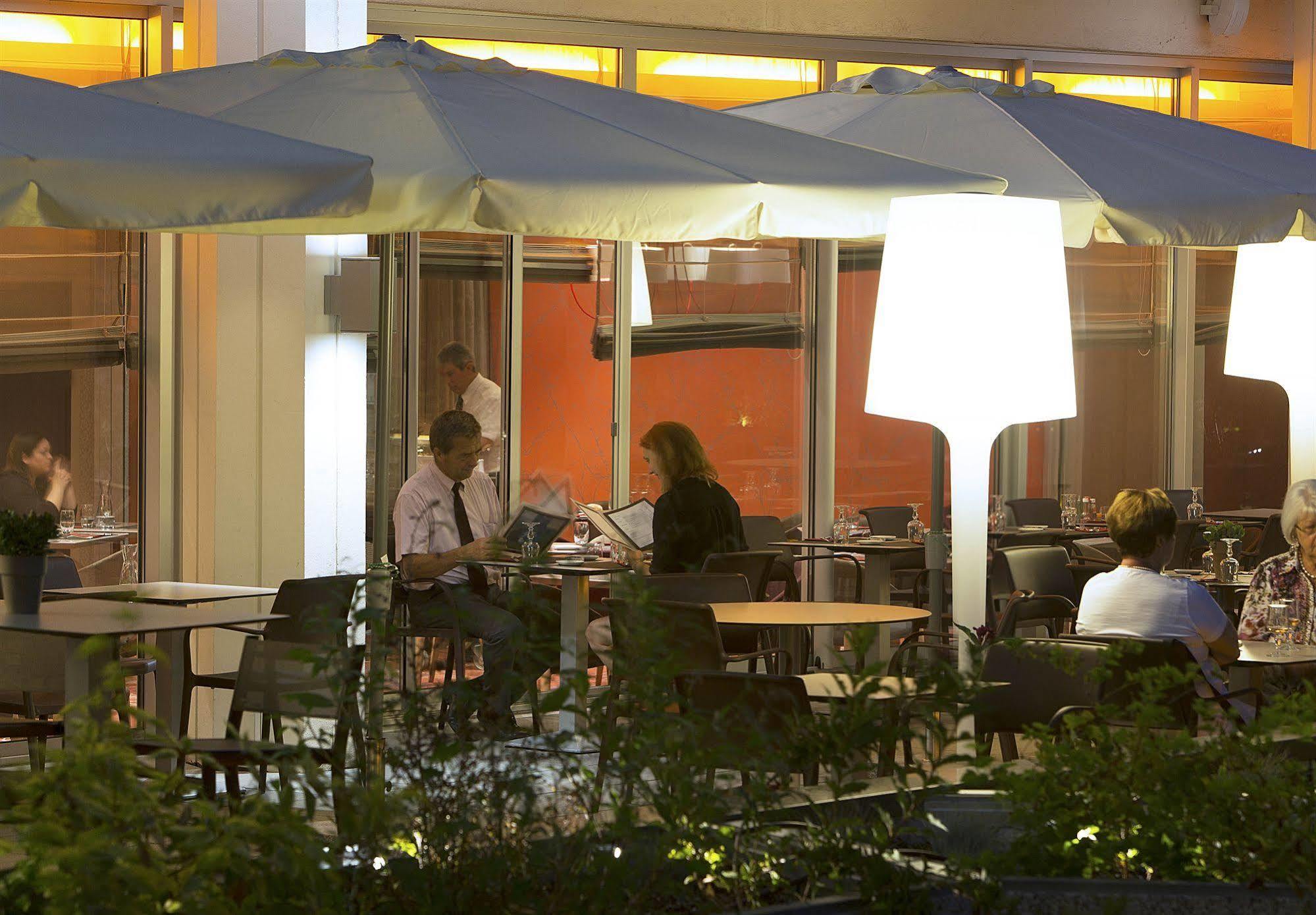 Oceania Clermont Ferrand Hotel Luaran gambar